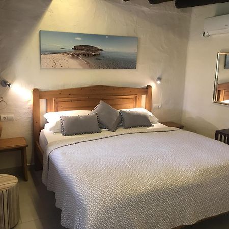 Finca Can Toni Sant Jordi de ses Salines Eksteriør bilde